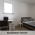 Apartment Andrea - - Free Parking *