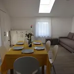 Apartment Andrea - - Free Parking