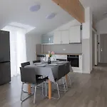 Apartment Andrea - - Free Parking *