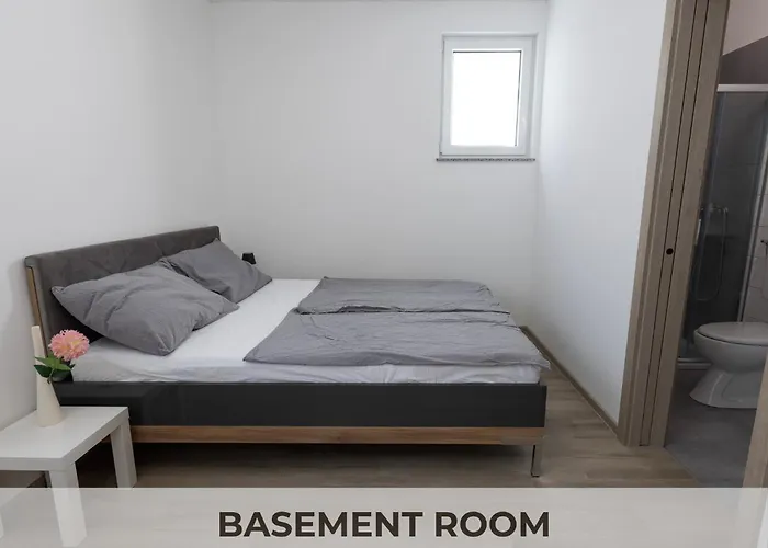 Andrea - - Free Parking * Liubliana